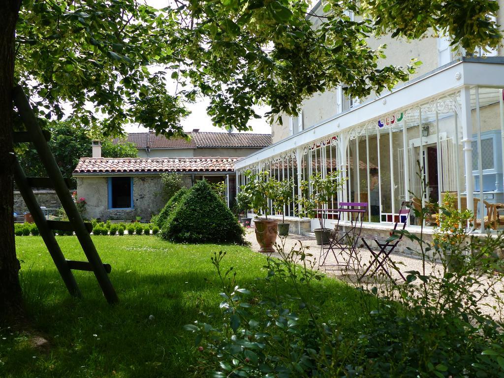 La Maison Du Parc Bed and Breakfast Lacave  Buitenkant foto
