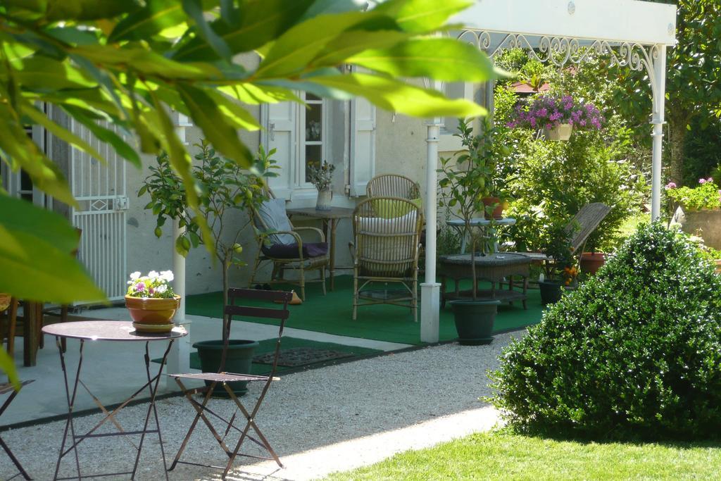 La Maison Du Parc Bed and Breakfast Lacave  Buitenkant foto